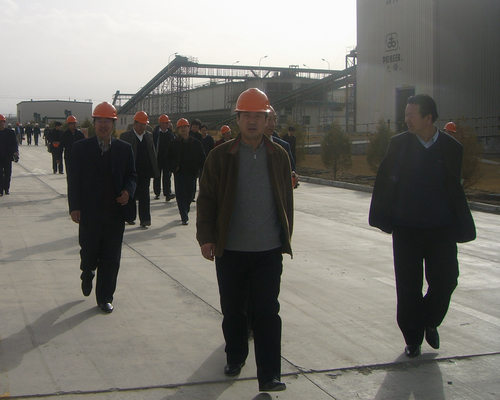 國(guó)家農(nóng)業(yè)部、財(cái)政部以及甘肅省農(nóng)業(yè)廳、財(cái)政廳等領(lǐng)導(dǎo)到公司考察調(diào)研